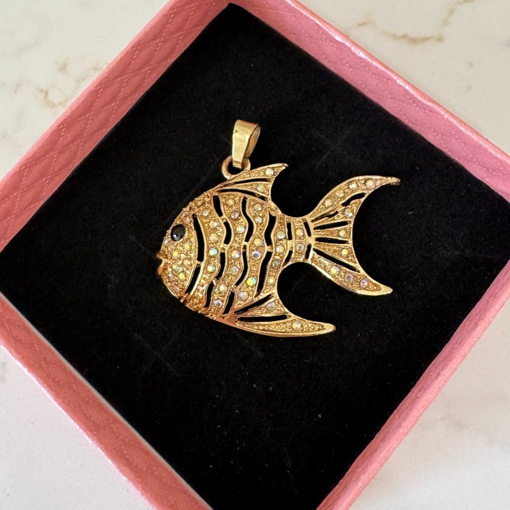 Women’s/girls Gold Tone Fish Pendant with shiny Rhinestones 1.75”L. X 1” H